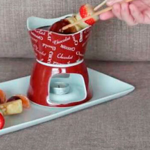 spot-cleaning-fondant